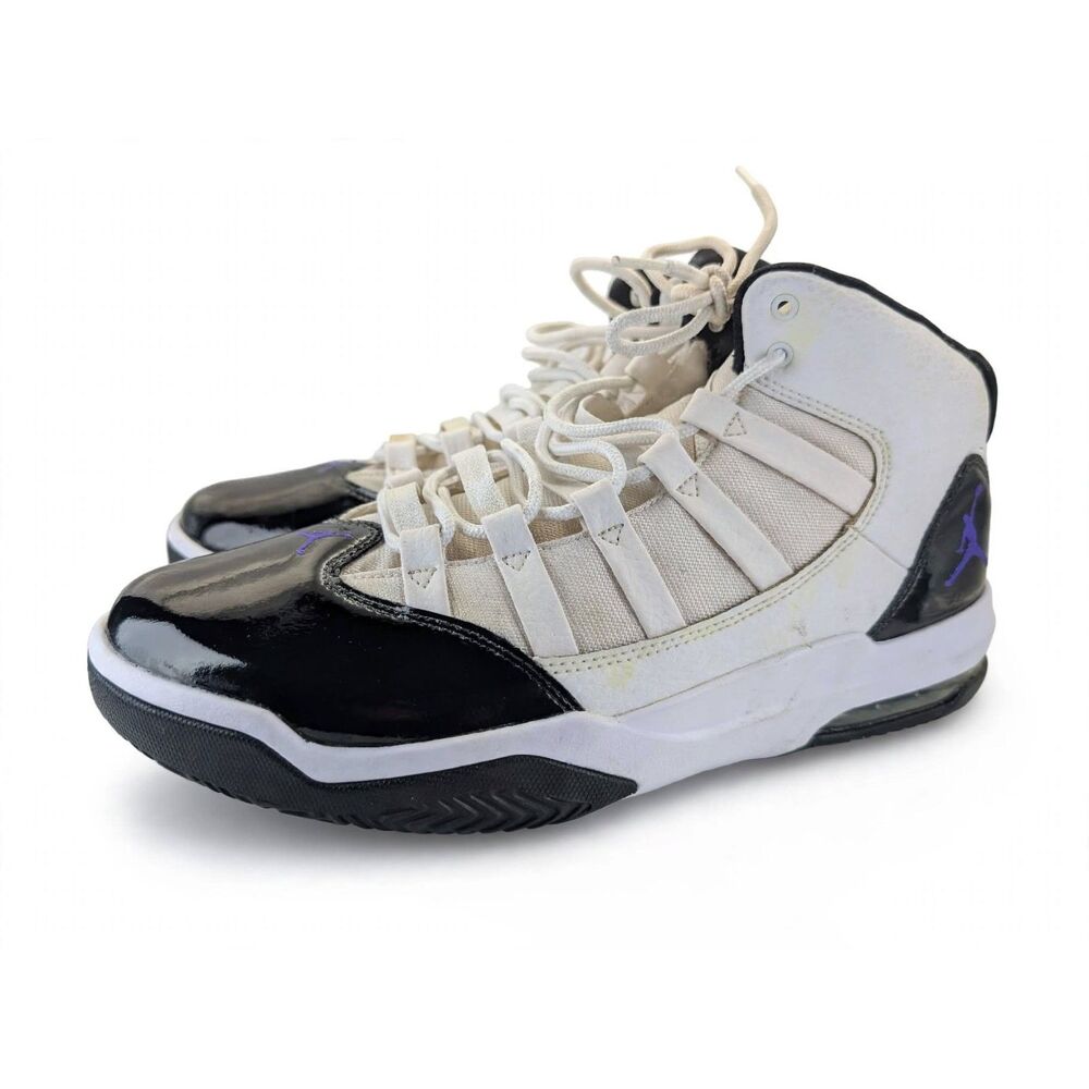 Nike Jordan Max Aura Concord White Black Purple AQ9084-121 Size 11 Used Clean